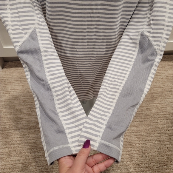 Lululemon Pullover Sweatshirt - Picture 5 of 5